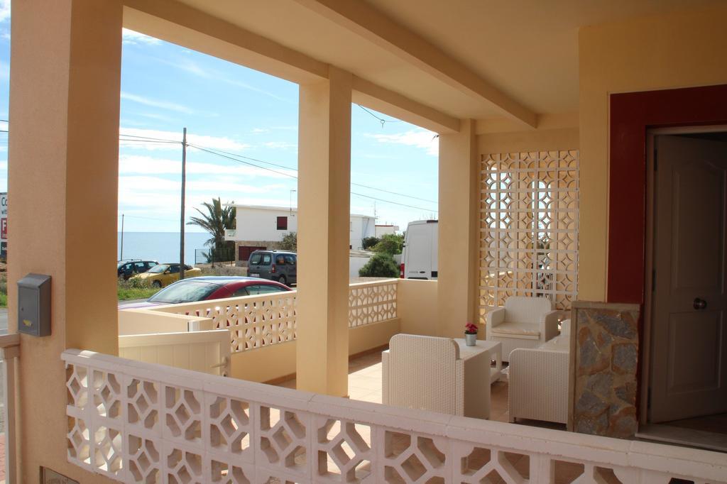 Casa Frente Al Mar Villa ตอร์เรเวียคา ภายนอก รูปภาพ