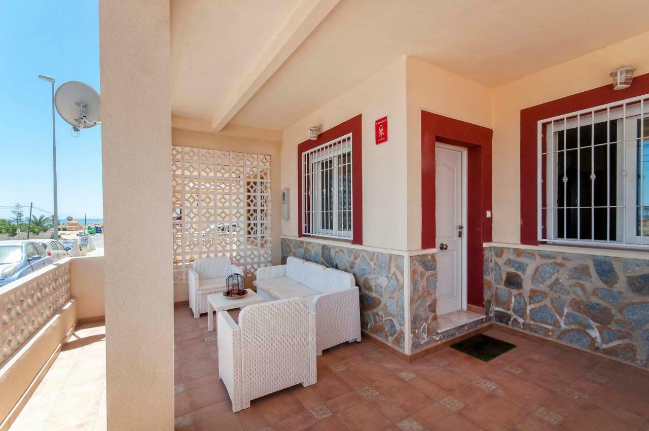 Casa Frente Al Mar Villa ตอร์เรเวียคา ภายนอก รูปภาพ